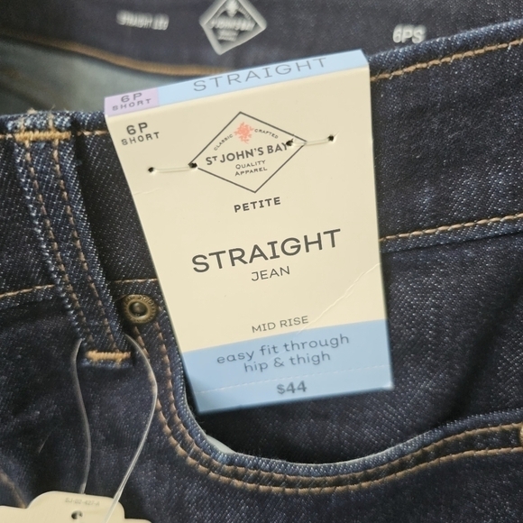 St. John's Bay Mid Rise Straight Jean Size 6P Short - Picture 11 of 13